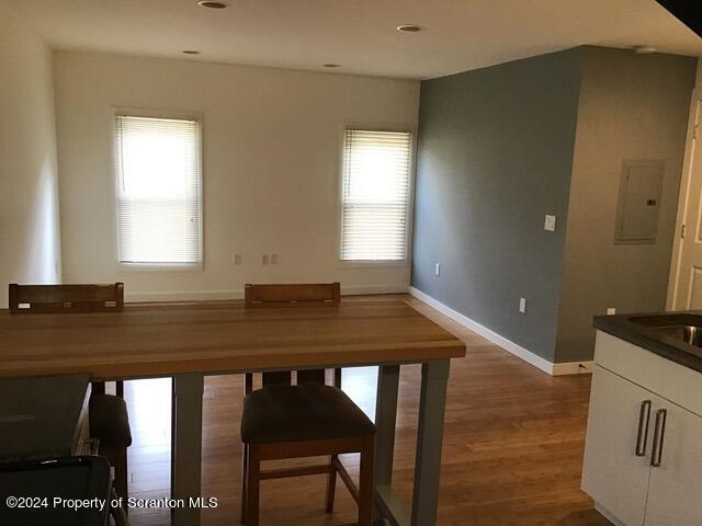 Building Photo - 295 Dundaff St