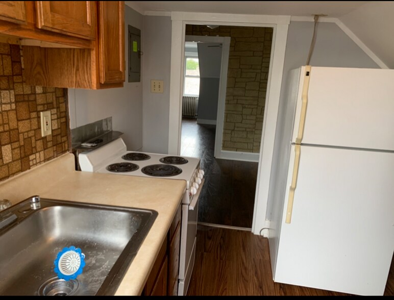 Building Photo - 203 S 15th St