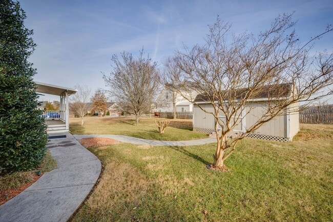 Building Photo - 205 Rockingham Meadows Dr