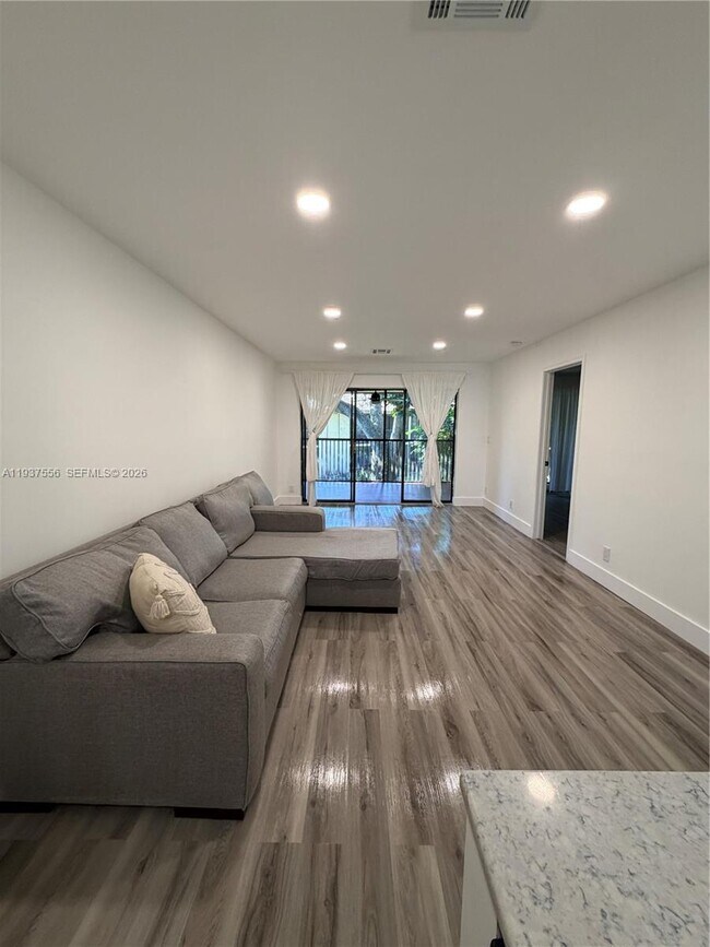 Building Photo - 9517 NW 2nd Pl