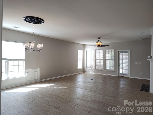 Building Photo - 26467 Sandpiper Ct