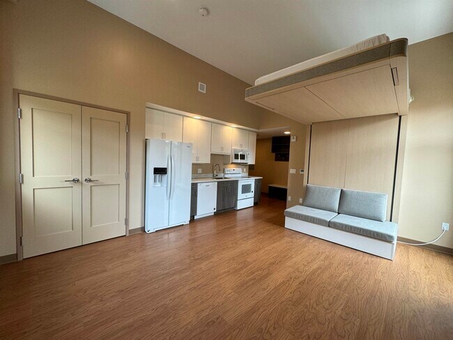 Building Photo - 83 Hanover St