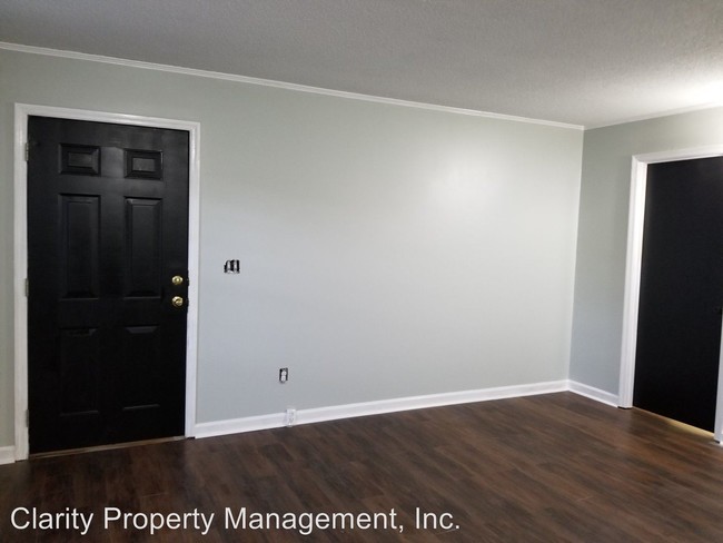 Building Photo - 1380 Village Oaks Cir NW