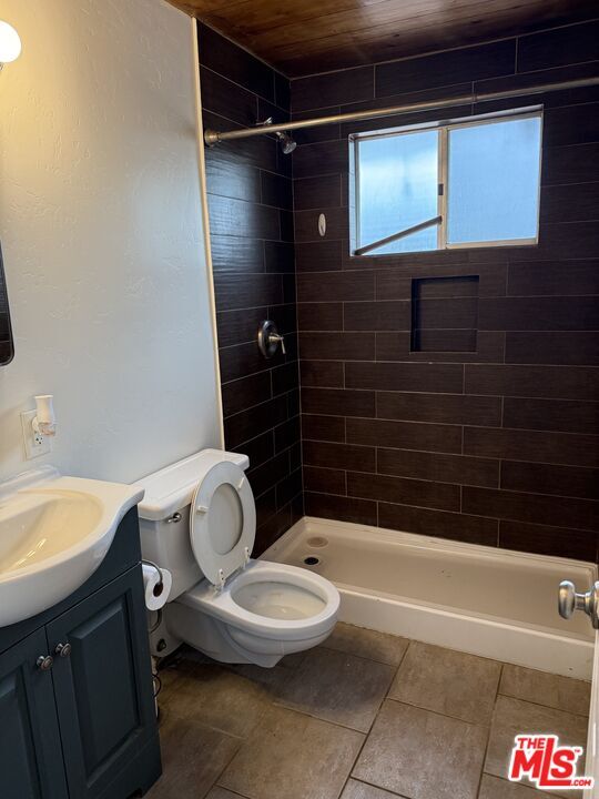 Building Photo - 42995 Sunset Dr