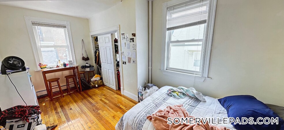 Building Photo - 6 Lincoln Ave