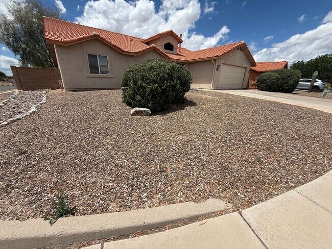 Building Photo - House For rent