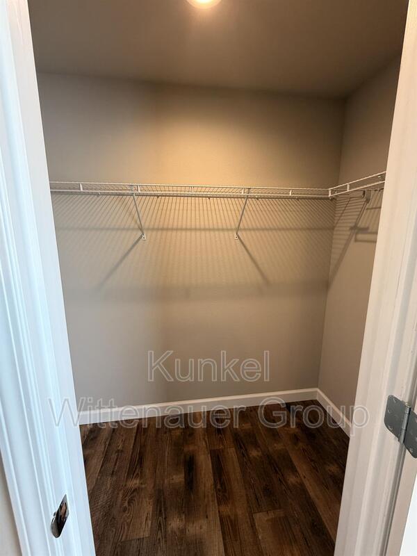 Building Photo - 8401-E ALLIED WAY