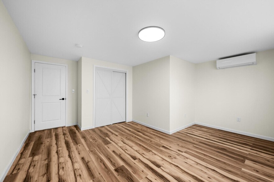 Building Photo - 346 Bennett St