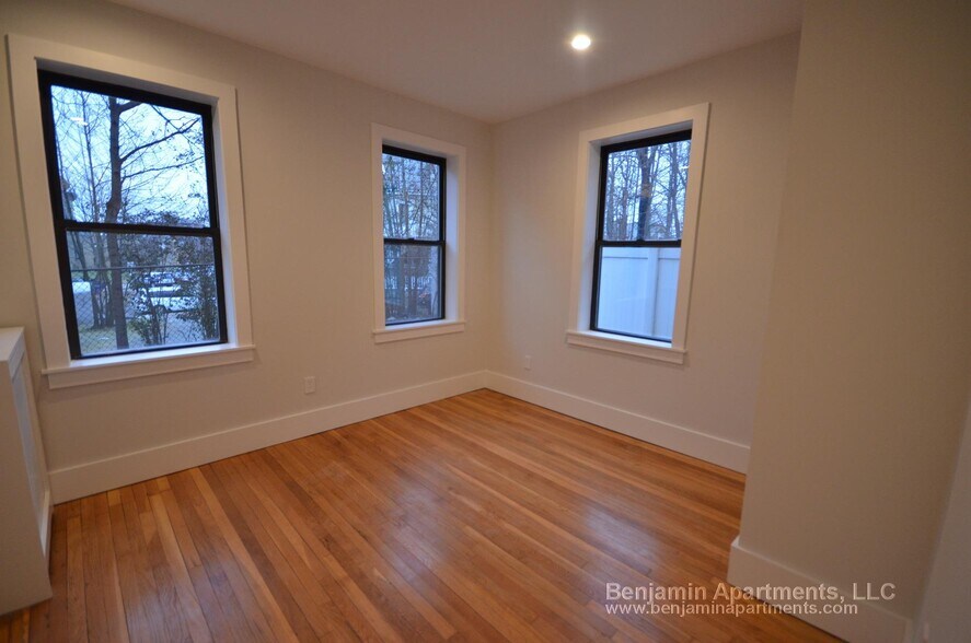 Building Photo - 12 Elko St