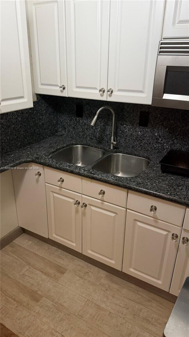 Building Photo - 721 NW 135th Way