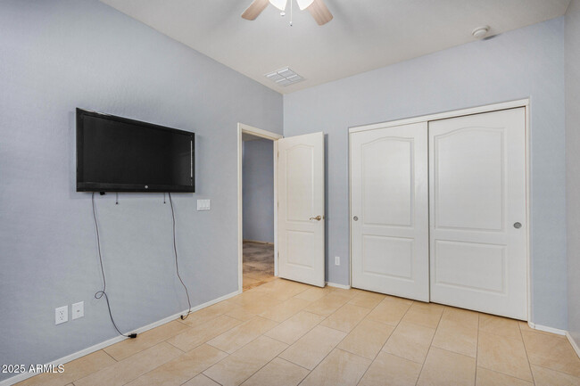 Building Photo - 42356 W Balsa Dr
