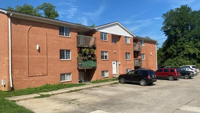 Building Photo - 611 Kilgore Ave