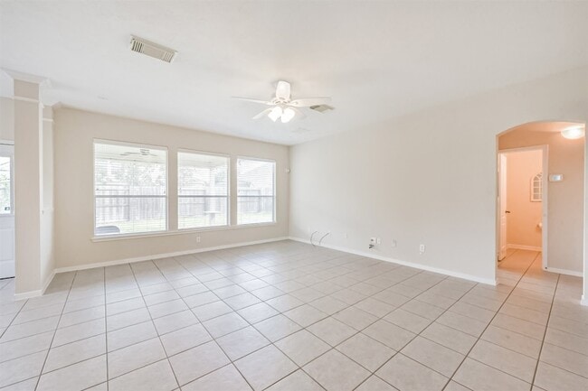 Building Photo - 2601 Hewn Rock Way