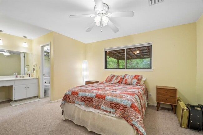 Building Photo - 5409 Hunters Glen