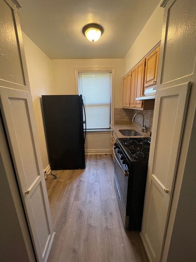 Interior Photo - 5740 COLORADO AVE NW