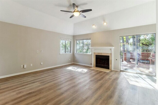 Building Photo - 5905 Shanghai Pierce Rd