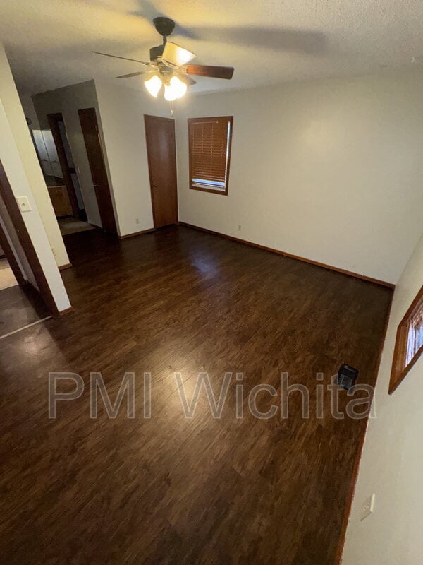 Building Photo - 1832 S Griffith St