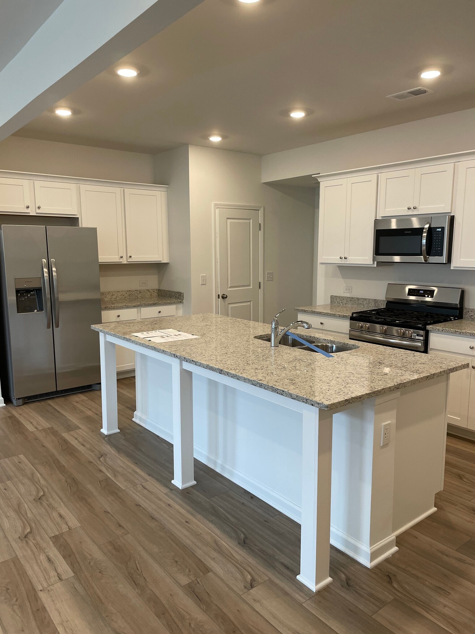 Building Photo - 102 Smithwood Dr