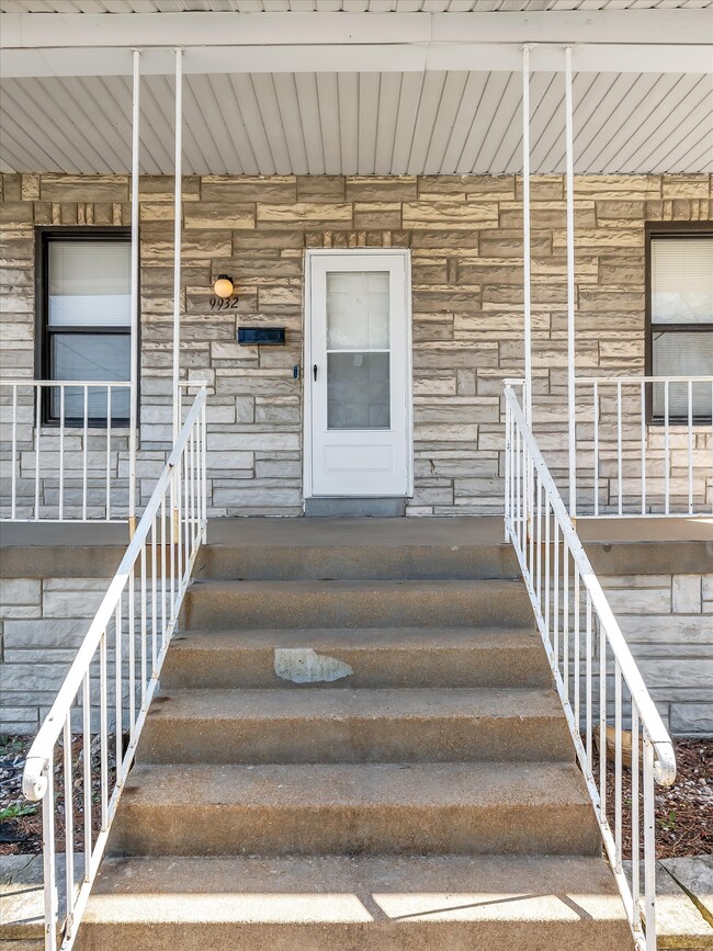 Building Photo - 9932 Jeffrey Dr