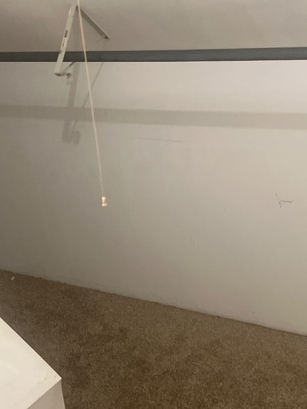 Building Photo - 10 Osgood Ave