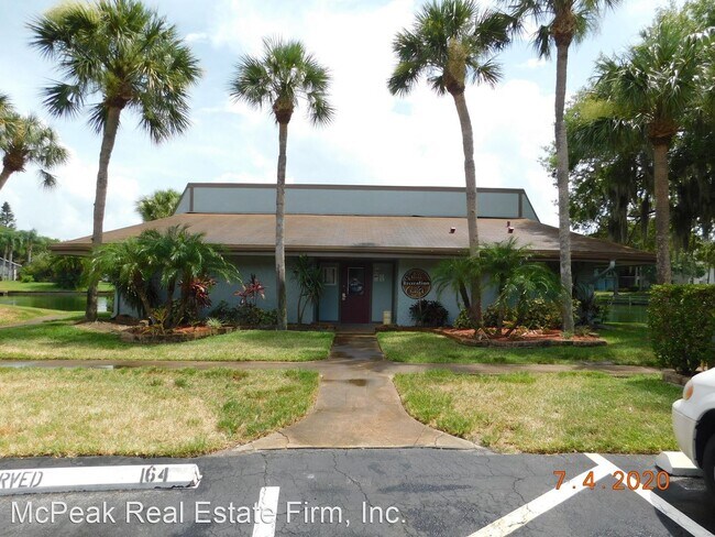 Building Photo - 1 br, 1.5 bath House - 6314 Newtown Circle...