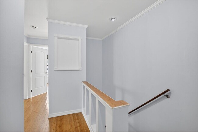 Building Photo - 5514 SW 44th Terrace