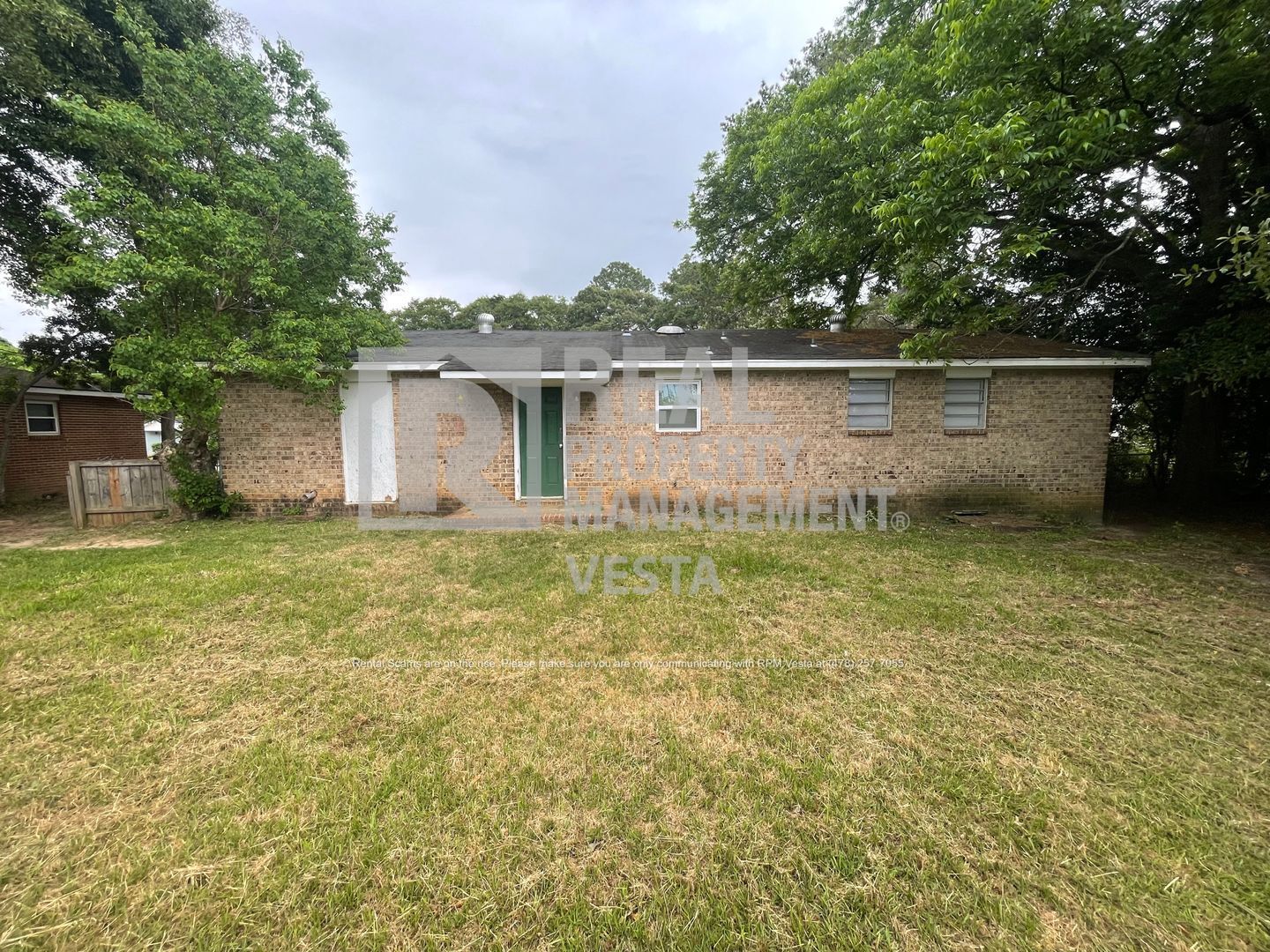 Building Photo - 106 Hazel Dr