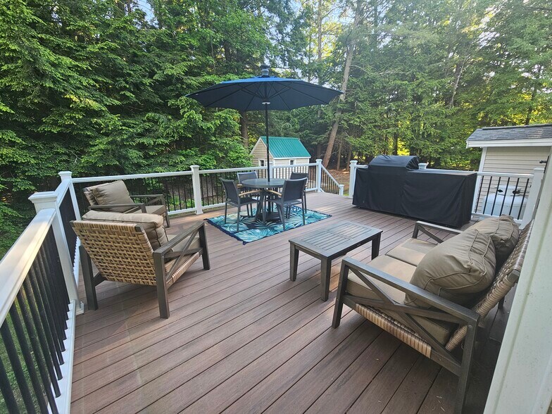 Building Photo - 435 High St