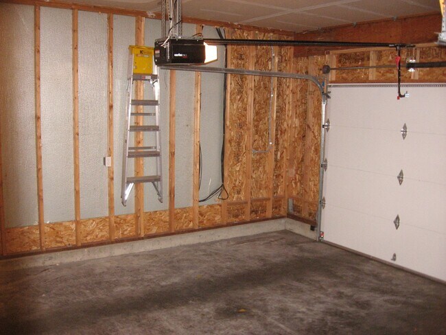 Building Photo - 1487 NW Elwha St