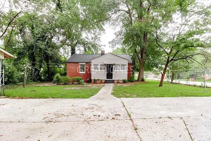 Building Photo - 3104 Mary Dr