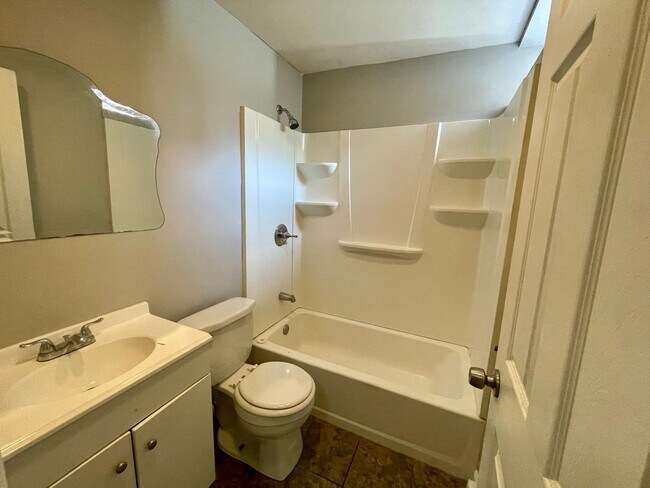 Building Photo - 3451 Braddock St