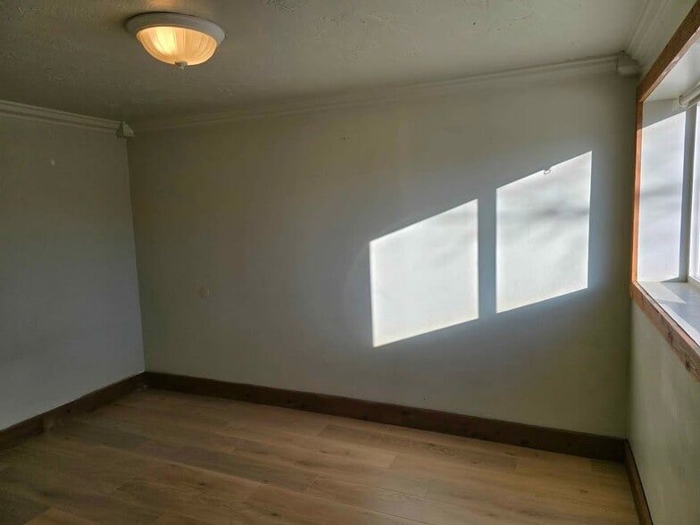 Building Photo - 13551 Rose Canyon Rd