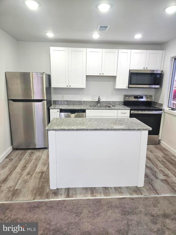 Building Photo - 454 Germantown Pike