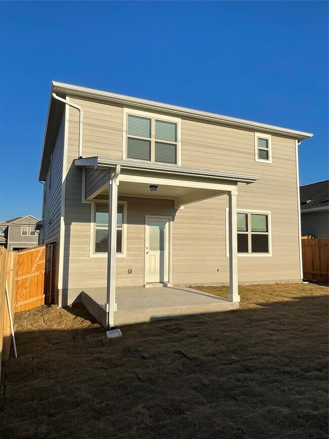 Building Photo - 125 Old Stage Coach Rd