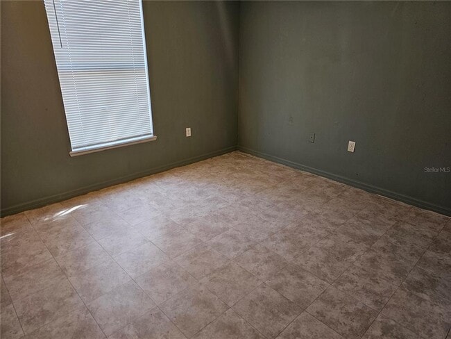 Building Photo - 479 Cardinal Ct