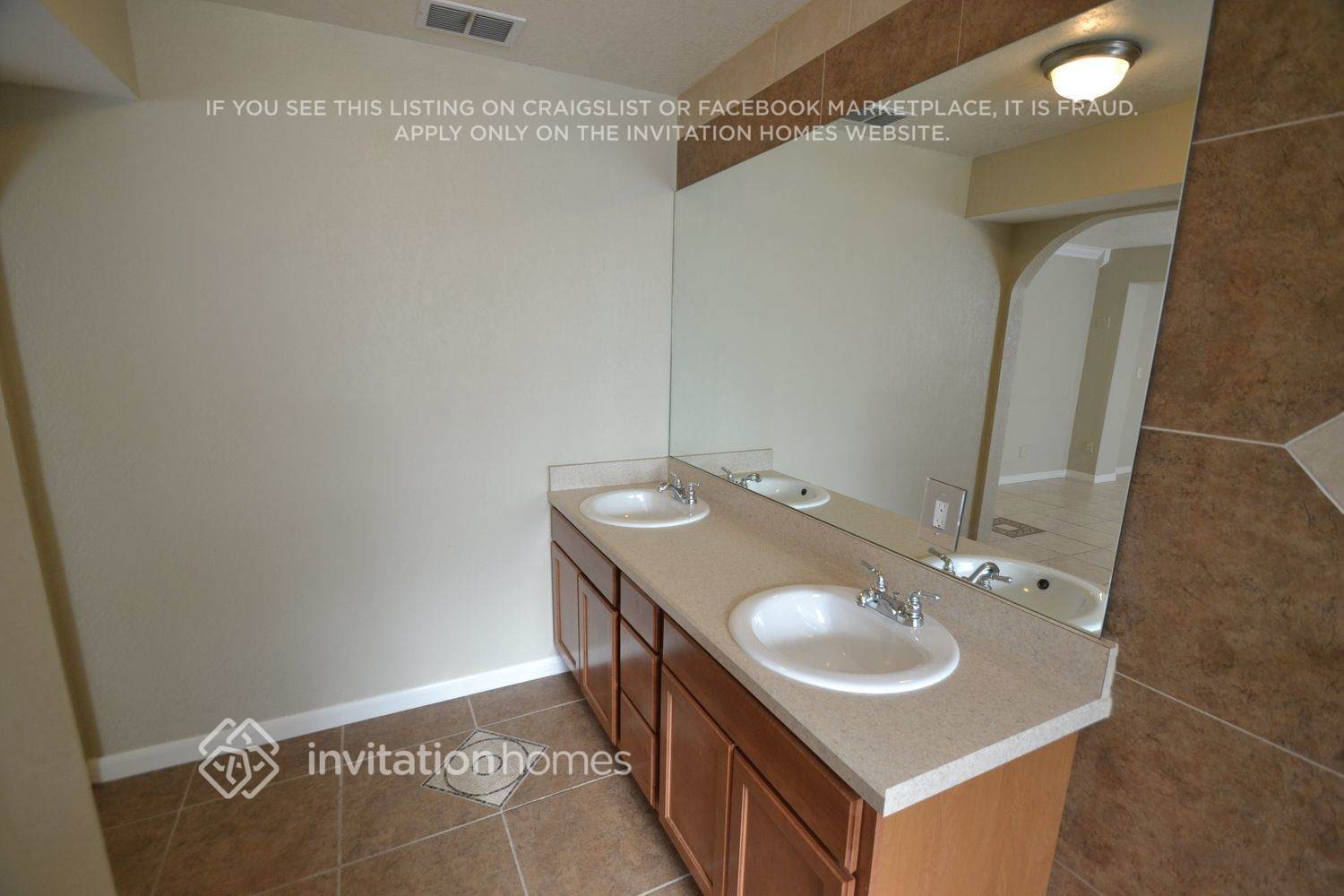 Building Photo - 2373 Oxer Ct