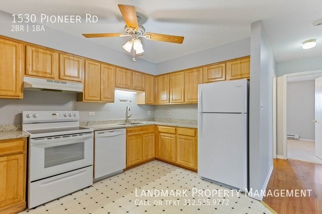 Primary Photo - 1530 Pioneer Rd Unit 4, Crest Hill
