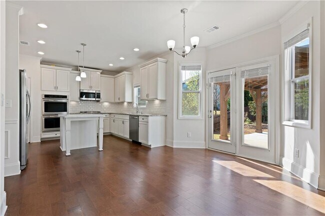 Building Photo - 221 Orchard Trail