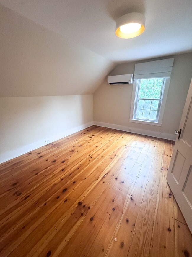 Building Photo - Gorgeous Bath 3BR/2BA Home for RENT! $2700