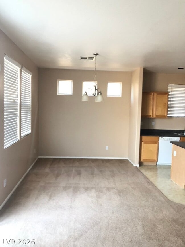 Building Photo - 706 Aloe Yucca Ave