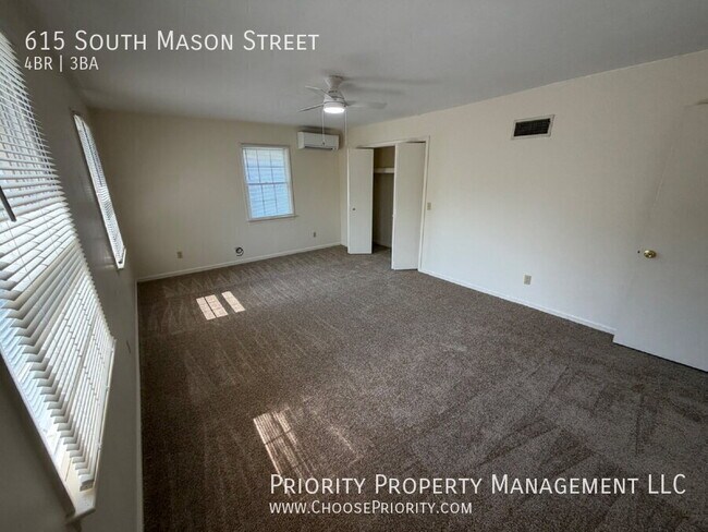 Building Photo - 615 S Mason St