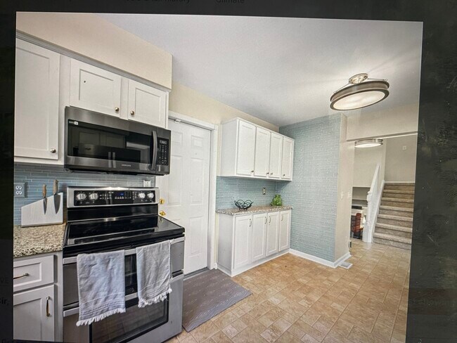 Building Photo - 1700 Copeland Cir