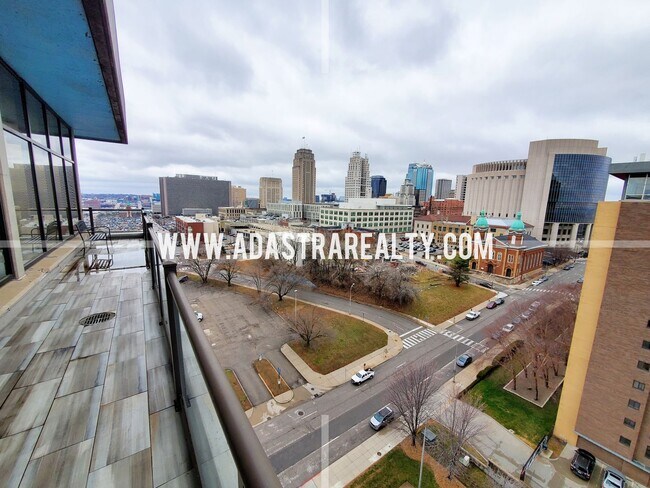 Building Photo - Ultimate Urban Living, Incredible Amenities!!-Beautiful Studio Apartment in Downtown KC-Coming SO...