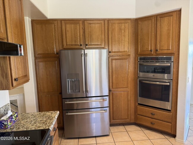 Building Photo - 6141 N Paseo Zaldivar