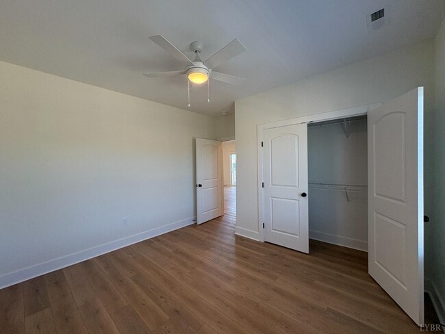 Building Photo - 420 Capstone Dr