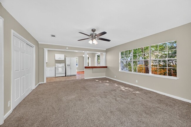 Building Photo - MOVE IN SPECIAL: HALF OFF first full month of rent!!!