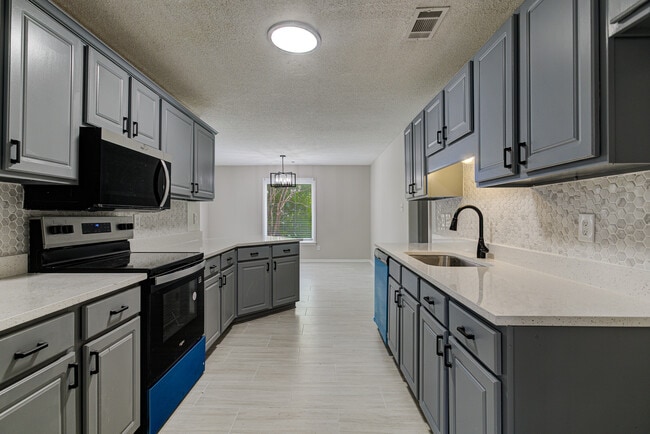 Building Photo - 8952 Vorlich Cove