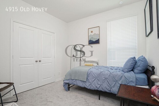 Building Photo - 4915 Old Hovey