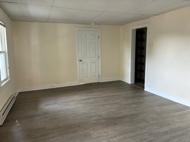 Building Photo - 13 Maple Ave
