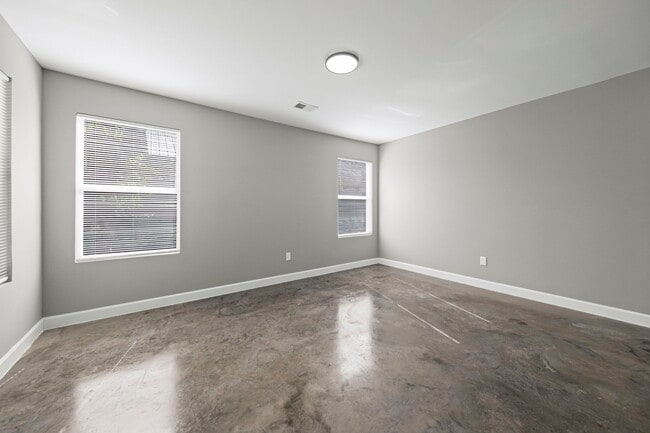 Building Photo - 1125 Rayner St